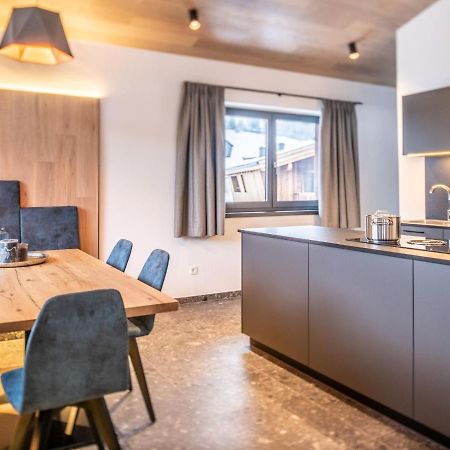 Apartment In Wald Im Pinzgau With A Carport Buitenkant foto