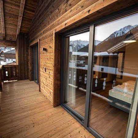 Apartment In Wald Im Pinzgau With A Carport Buitenkant foto