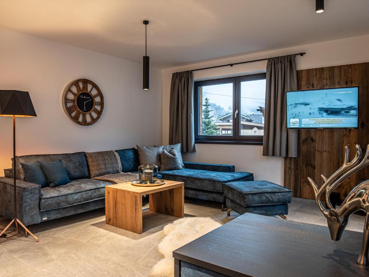 Apartment In Wald Im Pinzgau With A Carport Buitenkant foto